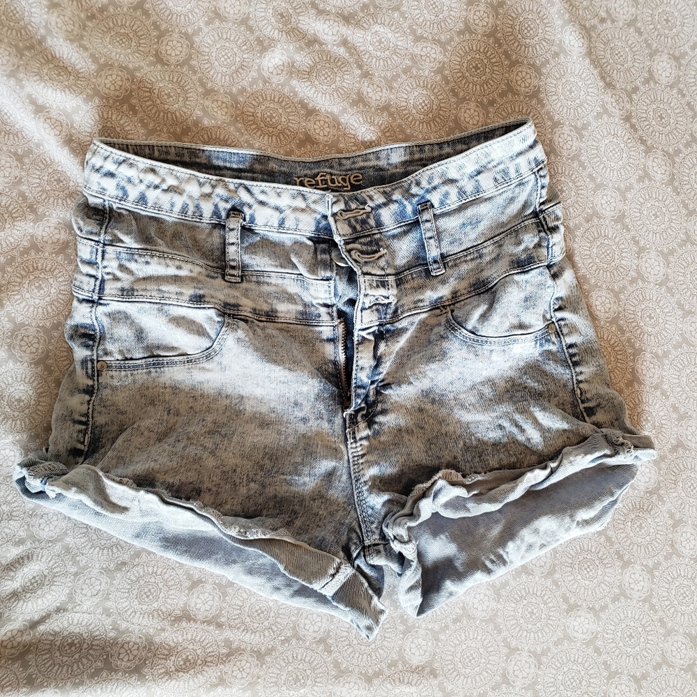 Acid Wash Jean Shorts (Donated)